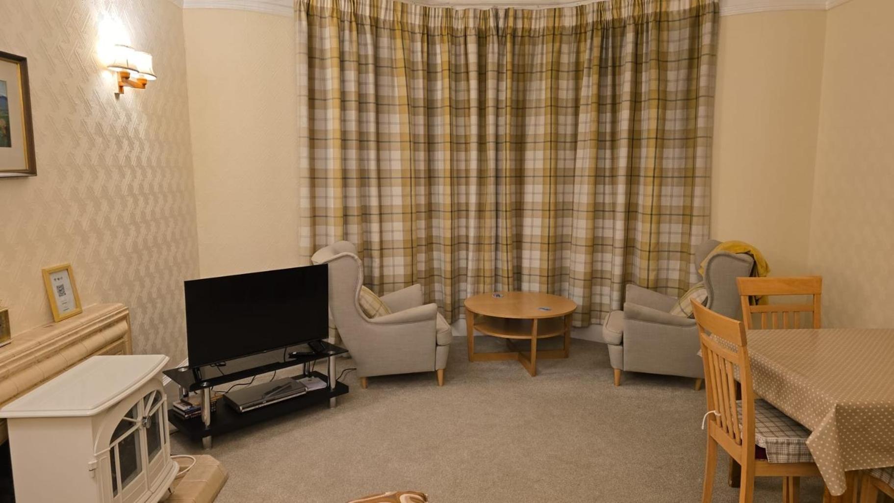 4 Kames Bay Apartment Millport Exterior photo